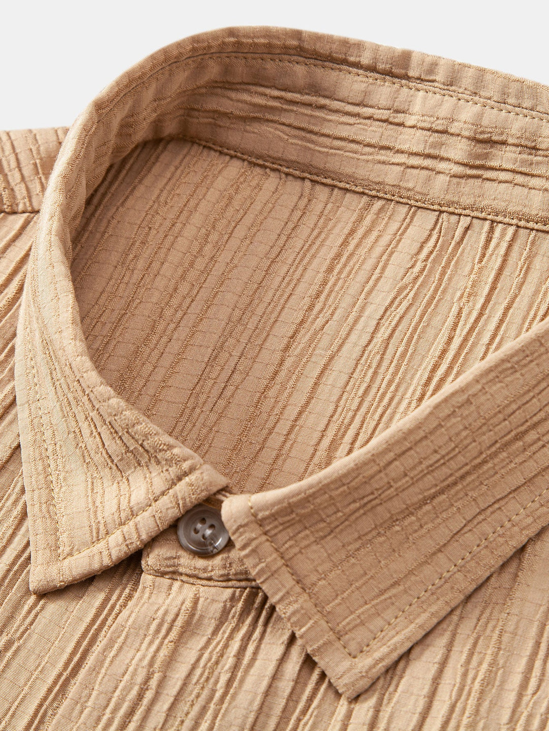 Wrinkled texture Button-down shirt
